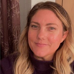 Meet your Posher, Carrie